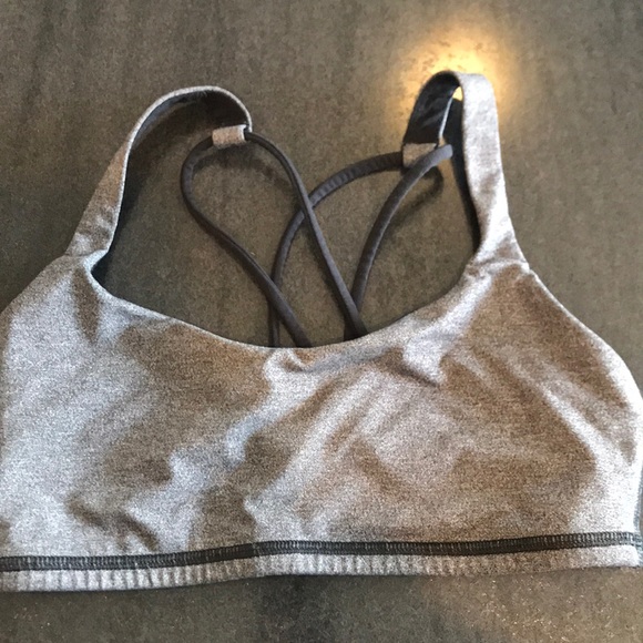 Lululemon ‘free to be’ sports bra - Picture 2 of 2